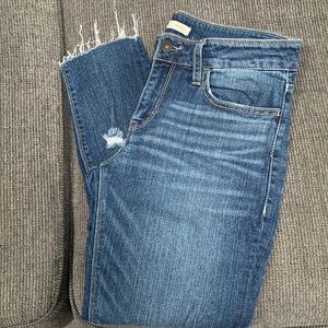 Daytrip Lynx light wash skinny jeans with rips and tears
